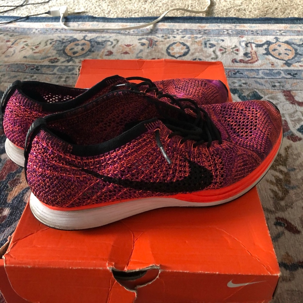 Nike Racer - Picture 3 of 4